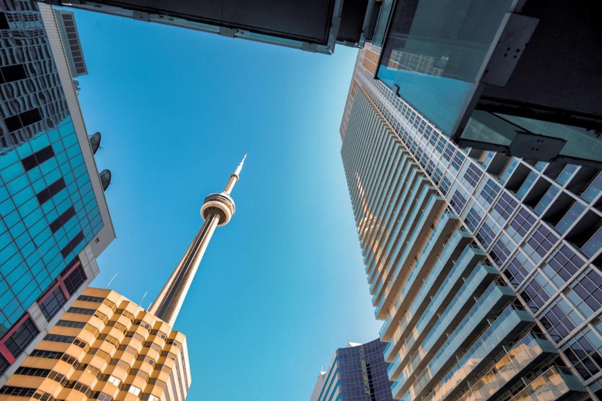 Skyline Suites - Walk To Mtcc, Acc, Rogers Centre & Entertainment District Торонто Экстерьер фото