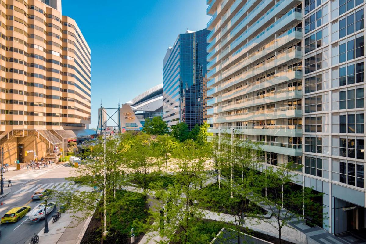 Skyline Suites - Walk To Mtcc, Acc, Rogers Centre & Entertainment District Торонто Экстерьер фото