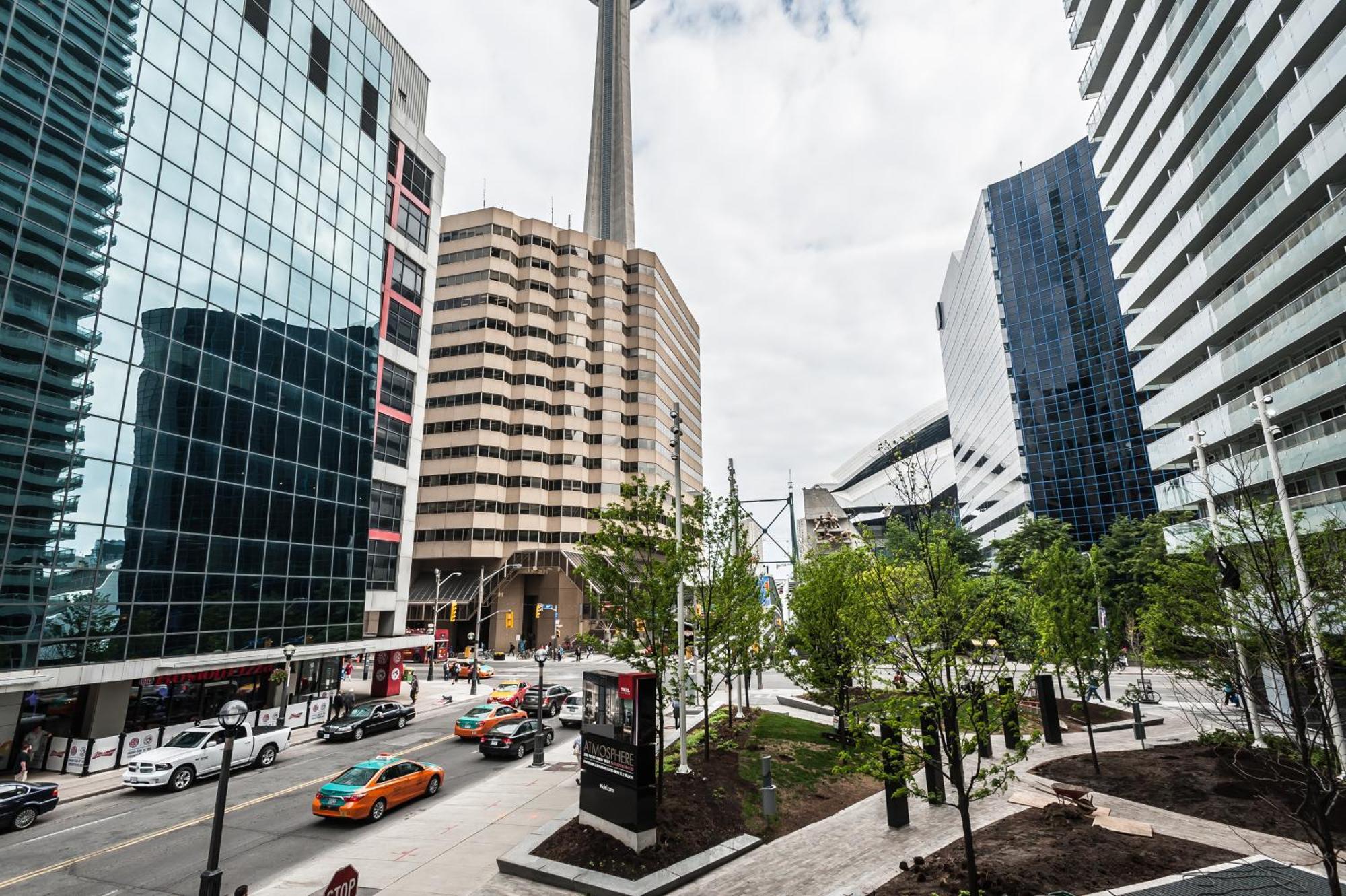 Skyline Suites - Walk To Mtcc, Acc, Rogers Centre & Entertainment District Торонто Экстерьер фото