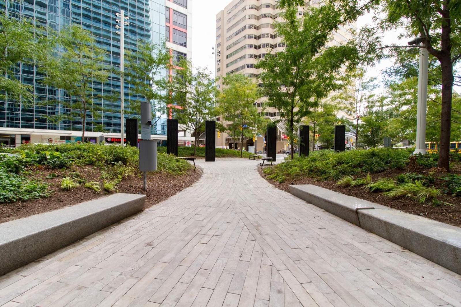 Skyline Suites - Walk To Mtcc, Acc, Rogers Centre & Entertainment District Торонто Экстерьер фото