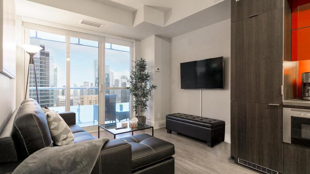 Skyline Suites - Walk To Mtcc, Acc, Rogers Centre & Entertainment District Торонто Экстерьер фото