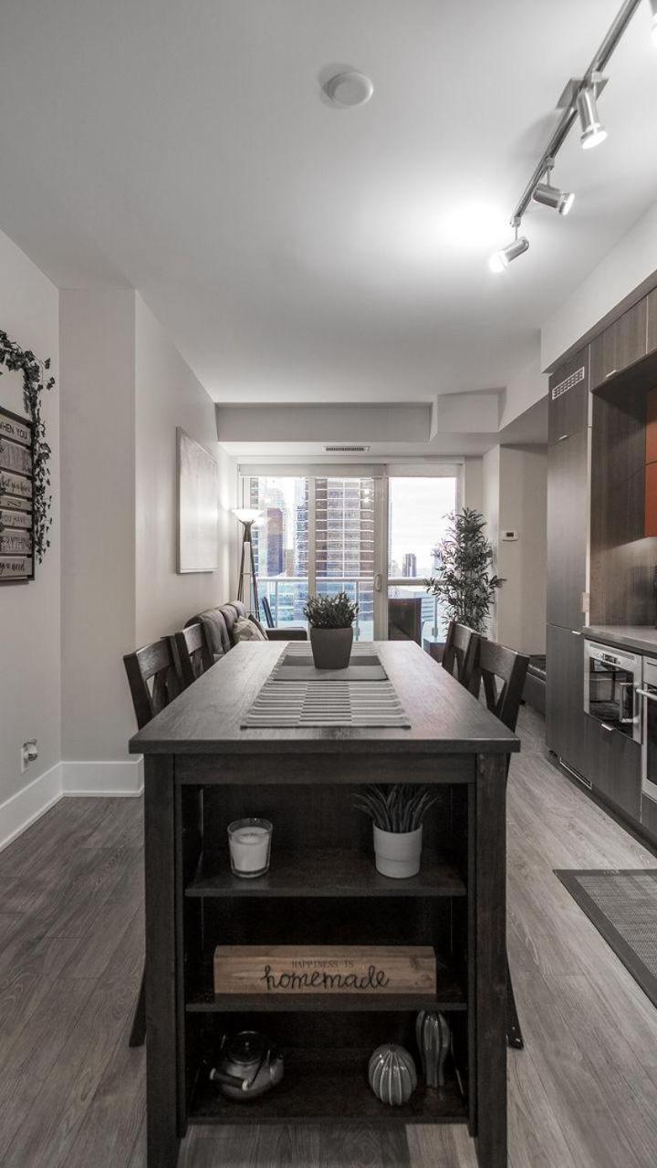 Skyline Suites - Walk To Mtcc, Acc, Rogers Centre & Entertainment District Торонто Экстерьер фото