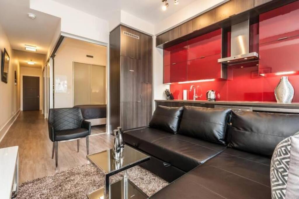 Skyline Suites - Walk To Mtcc, Acc, Rogers Centre & Entertainment District Торонто Экстерьер фото